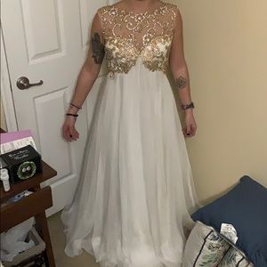 Sherri Hill prom dress size 4